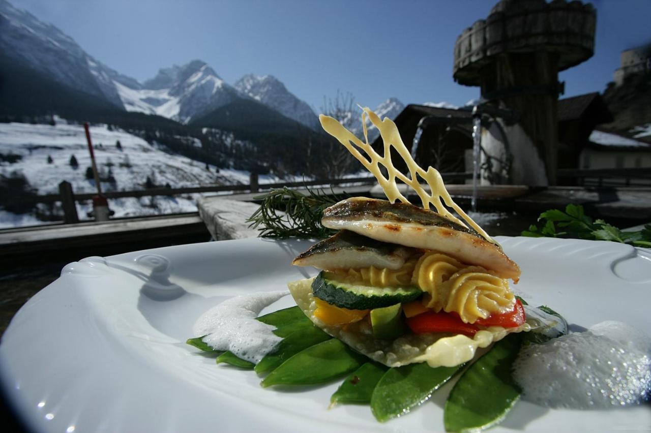 Schlosshotel Chaste Tarasp Kültér fotó